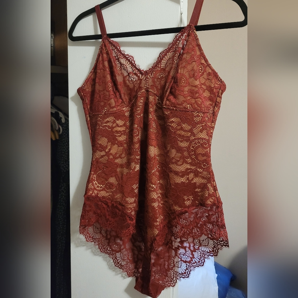 Lace Shaping Bodysuit in Maroon Red Pinsy XL Bnwt
